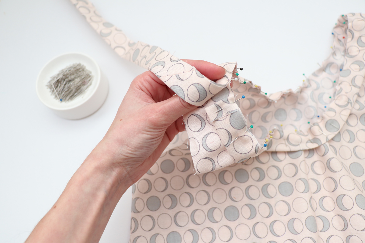 领口缝合法,收缩领口缝法视频教程