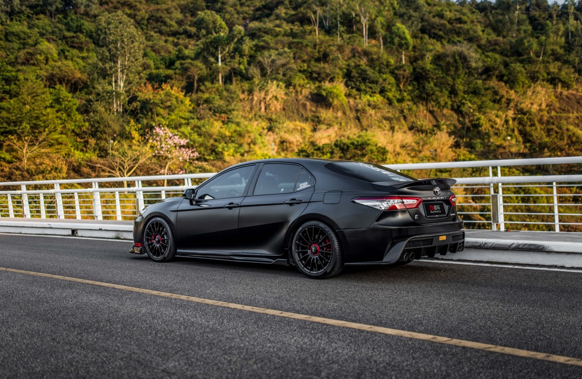 回忆杀2018变装,七代经典凯美瑞改装外观最佳案例