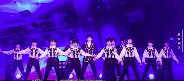 李飞和黄锐的视频,李飞与黄锐