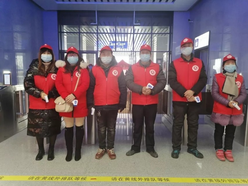 4500余名志愿者坚守抗疫一线,坚守抗疫一线贡献志愿力量