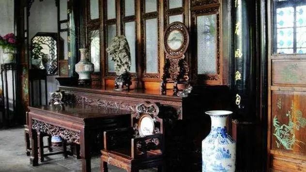 一个家庭的衰败从不好好说话开始,一个家庭走向衰败的三种征兆