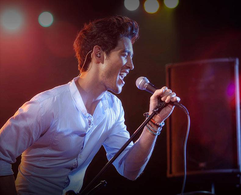 舒尔sm58现场音质,舒尔58s演唱效果