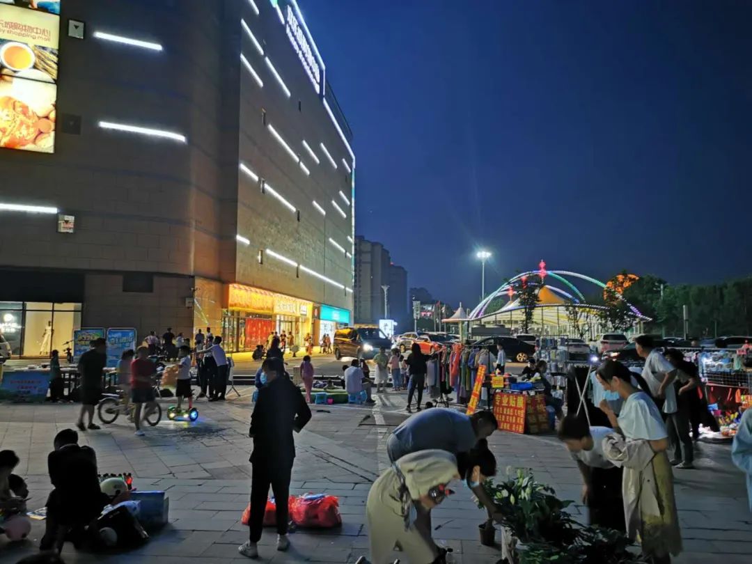 图说地摊经济人生百态,丰县地摊费