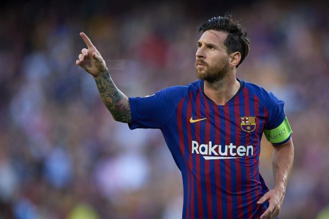 梅西的足球技术超越时代的表现,梅西的足球领域有哪些出众成就