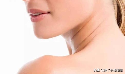 别让颈纹暴露你的年龄颈霜神器,不要让脖子上的颈纹暴露年龄
