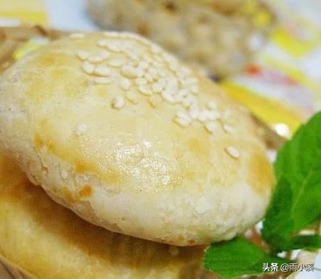 教你如何在家自制酥皮绿豆饼,自制酥皮绿豆饼教程