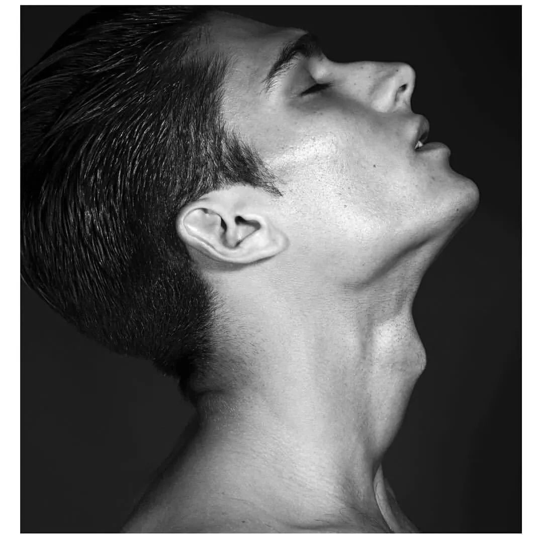 他有一双漂亮的眼睛,西班牙最完美的男神