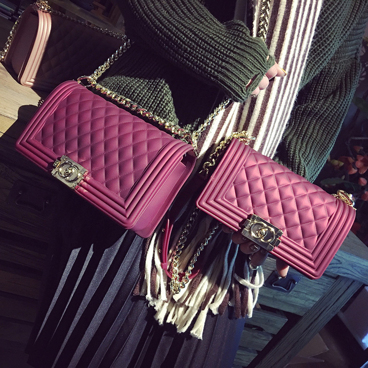 小ck为什么不是真皮还那么贵,小ck都有哪些款式