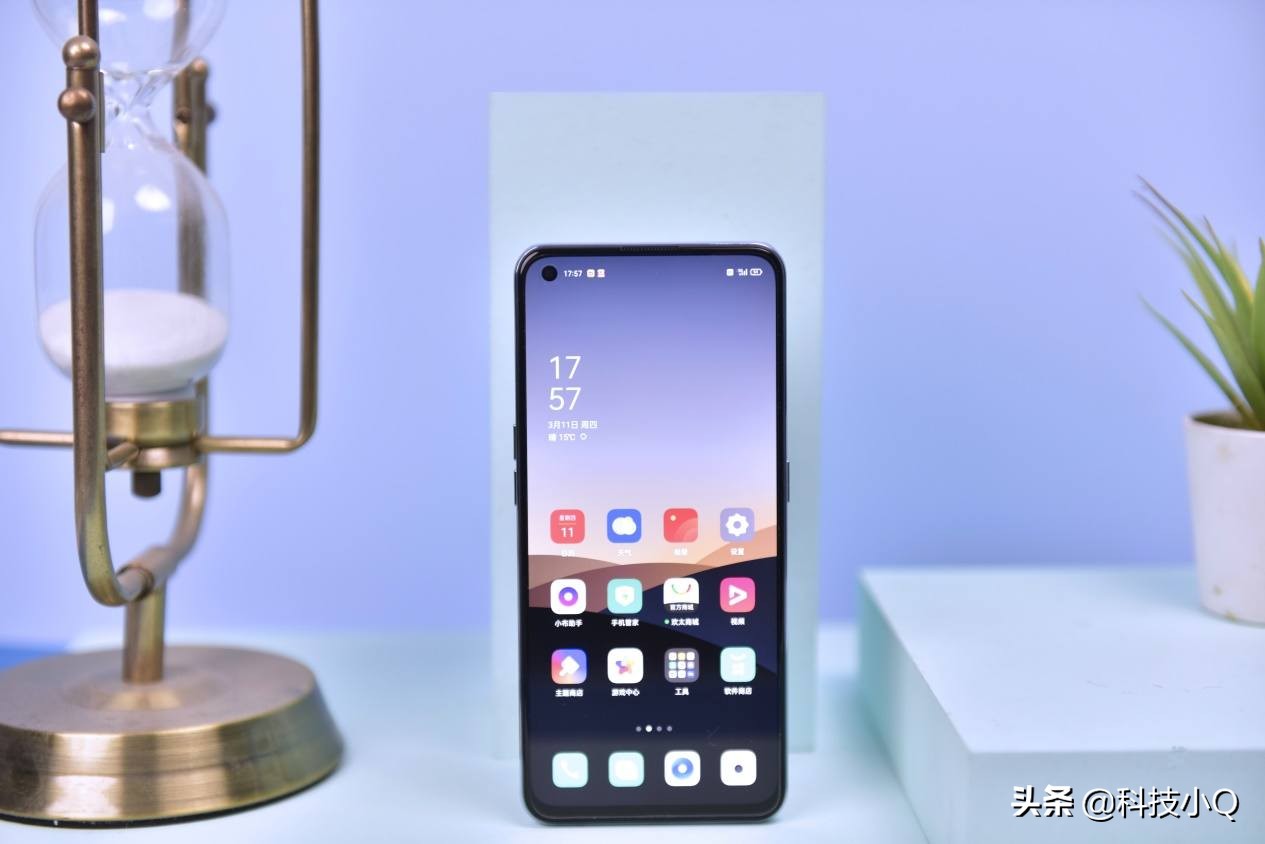 杨幂代言真我gt大师探索版,杨幂代言真我gtneo2