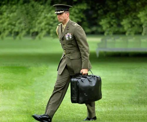 核导弹足球,核足球