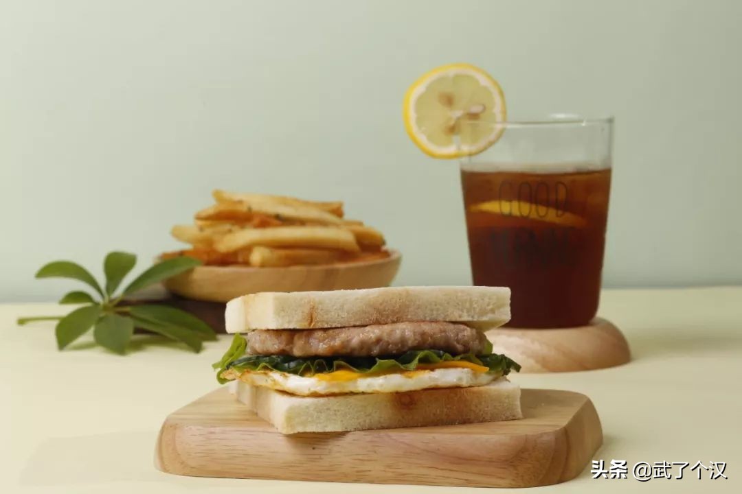 听说我的同事一天吃遍全世界,他是怎么办到的?