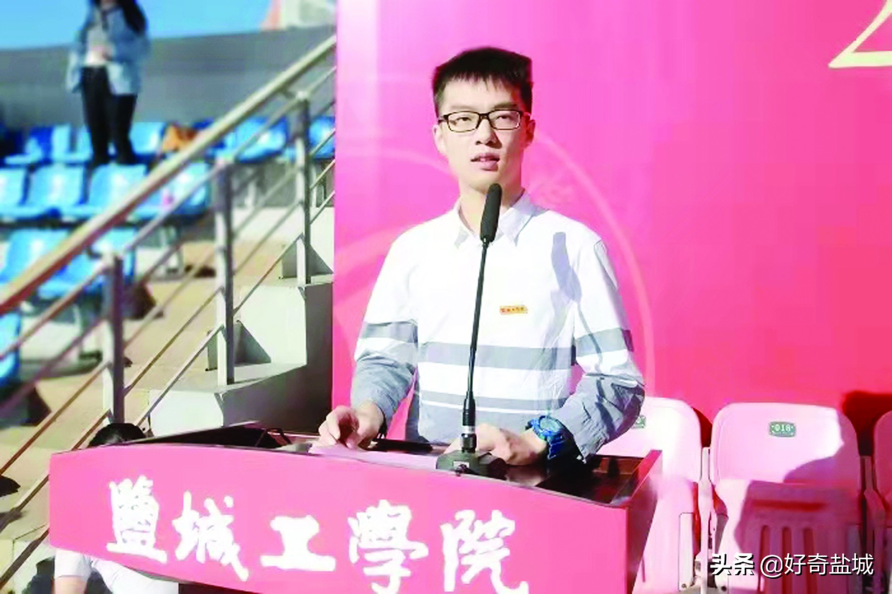 为何选择盐城？有怎样的期待？两位驻盐高校新生的讲述给出了答案