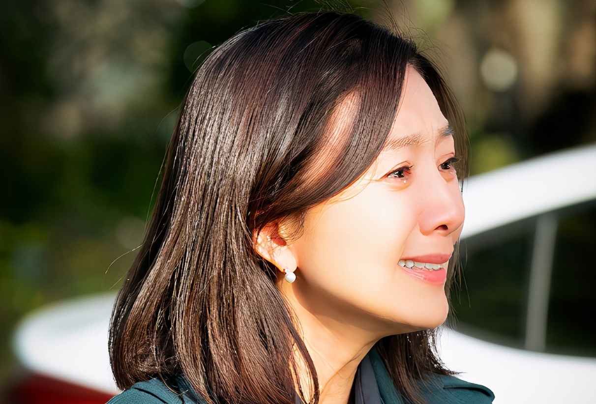 离婚单亲妈妈怎样才可以自立户口,离婚后的我应该如何选择再婚