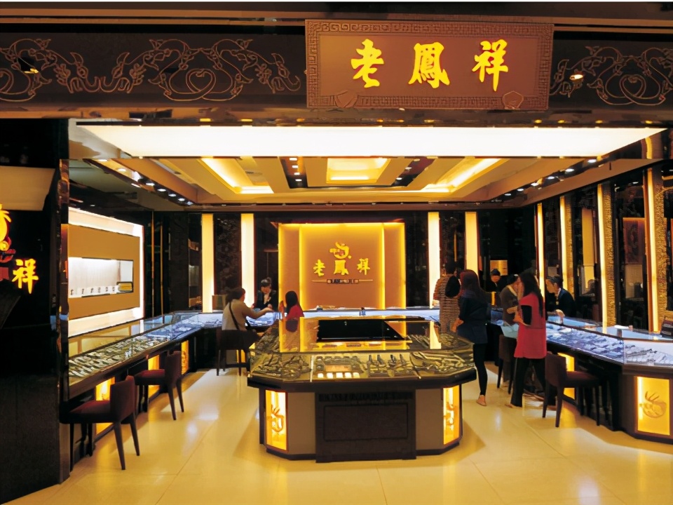 衣服奢侈品牌排行榜,男装奢侈品牌排行榜