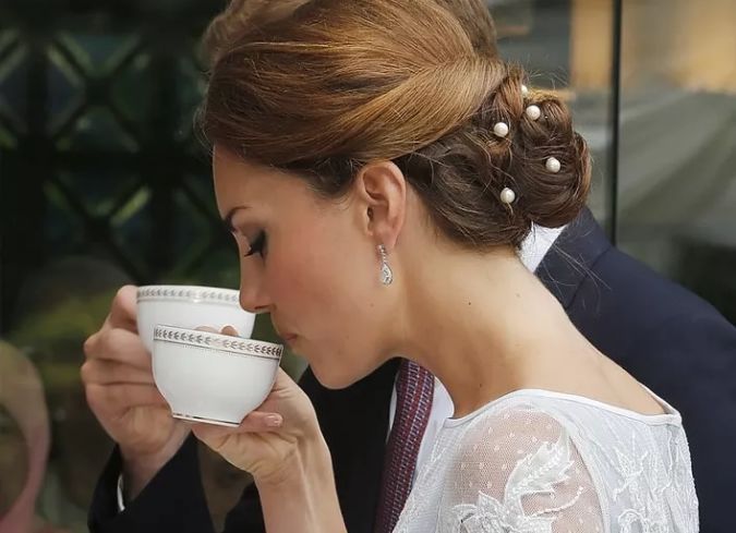 珠宝首饰完美搭配效果更加好,珠宝首饰有哪些设计风格