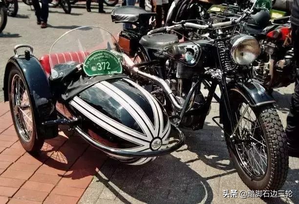 边三轮“挎子”为什么主车是歪的，边车是斜的？