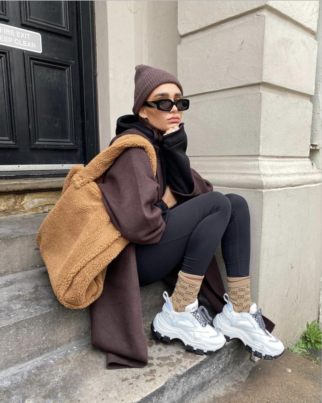 圆脸女孩帽子,小圆脸适合戴什么帽子