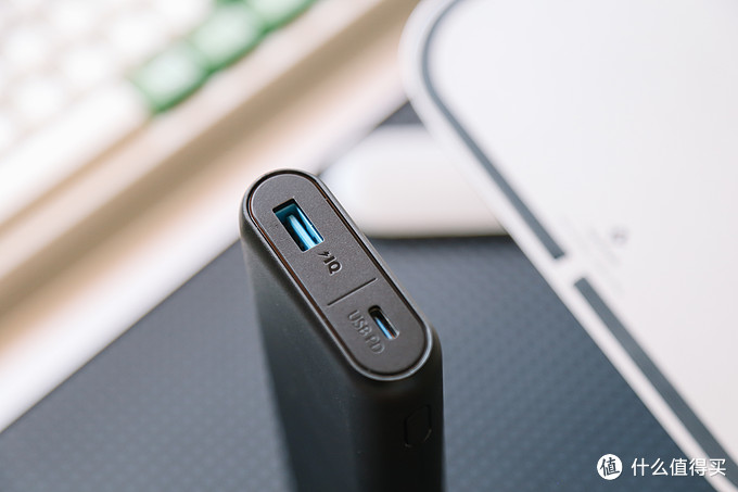 iphone无线充跟数据线有什么区别,iPhone数据线和充电头推荐