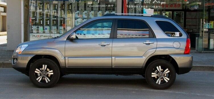 起亚狮跑老款车解释一下,4万多suv二手车