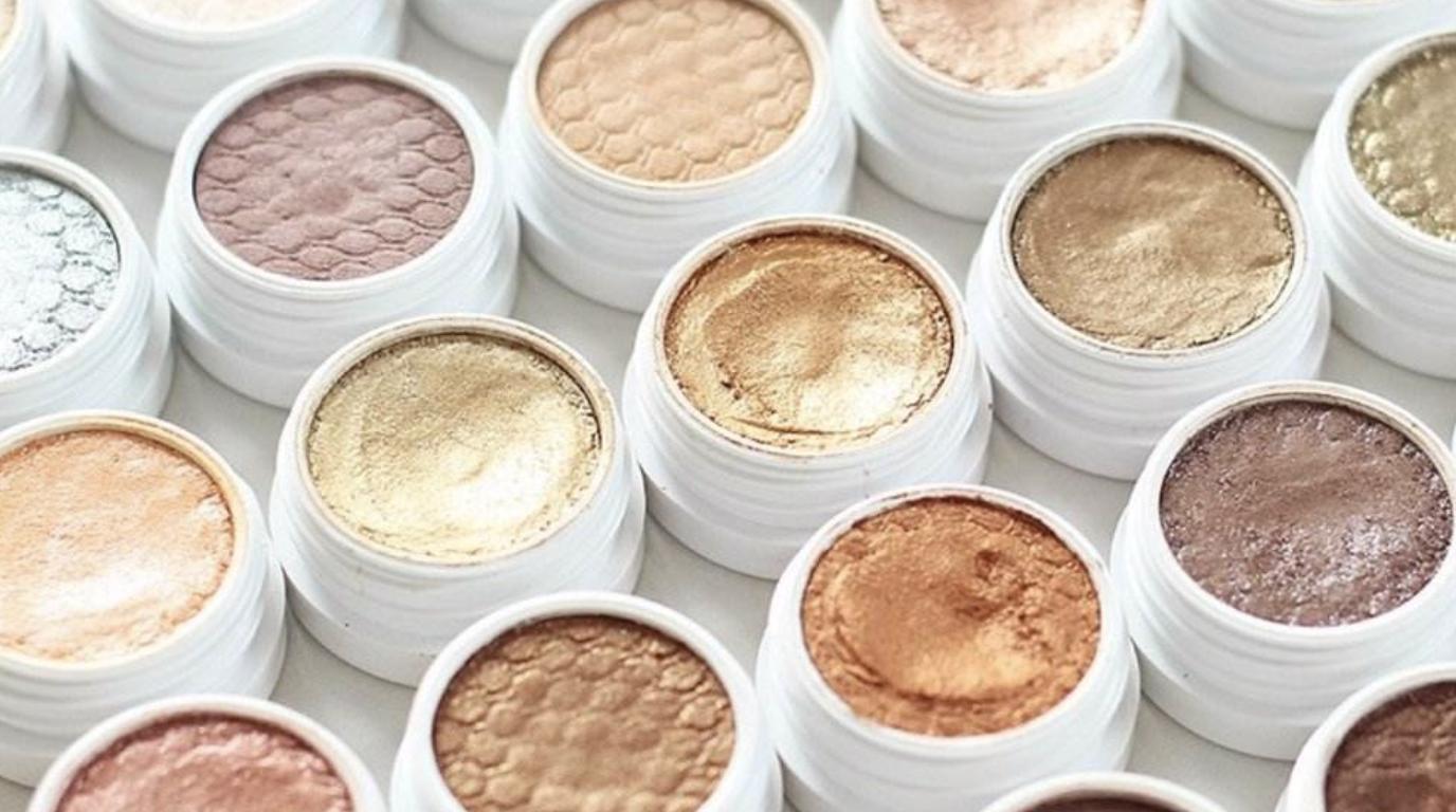 什么牌子的眼影好用又好看,什么牌子的眼影平价好用