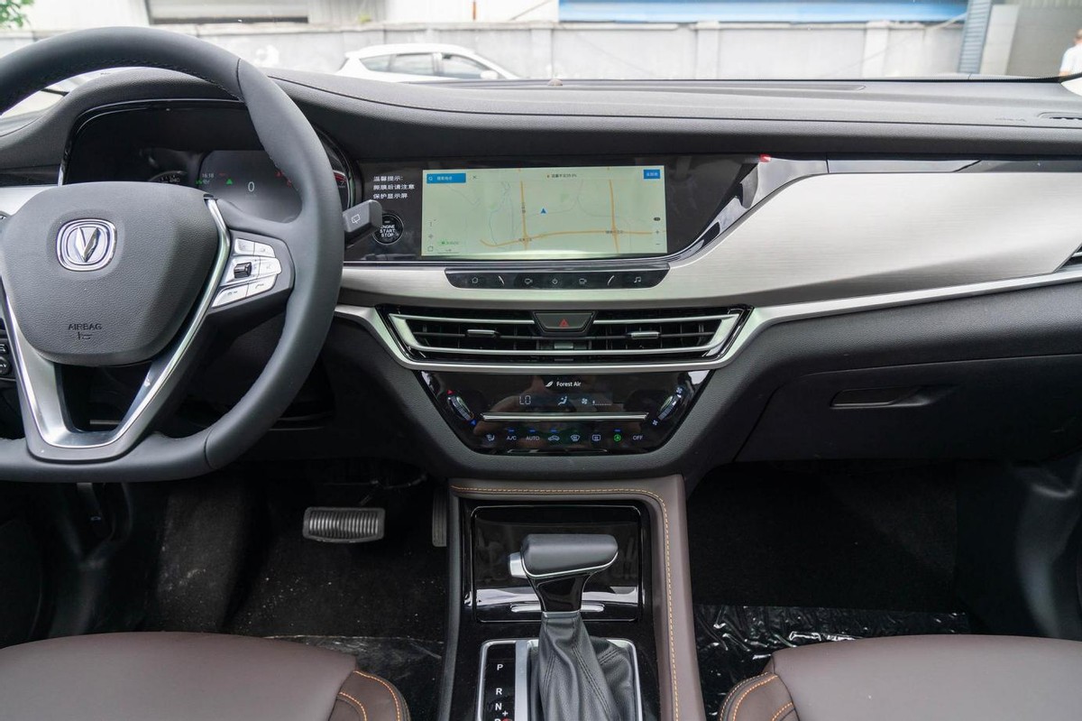 长安cs35plus蓝鲸版2021车机,长安cs35plus1.6的车机可以更新吗