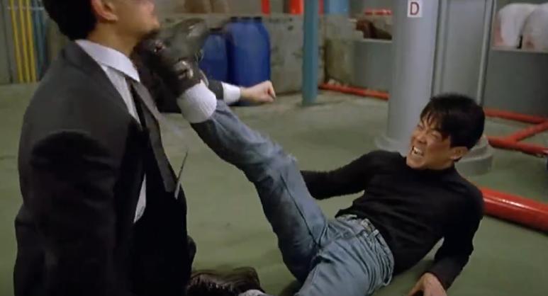 元彪洪金宝铁三角电影,成龙元彪洪金宝铁三角唱歌