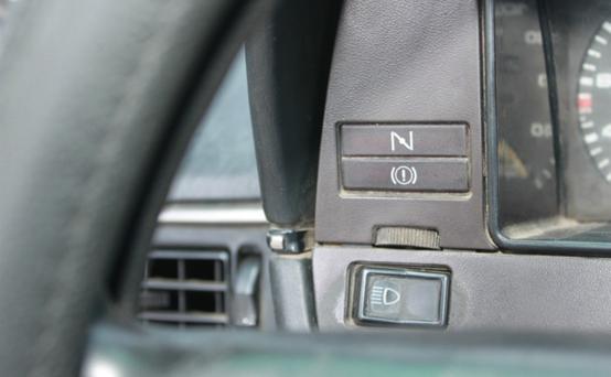 化油器老桑塔纳试驾视频,化油器版桑塔纳2000