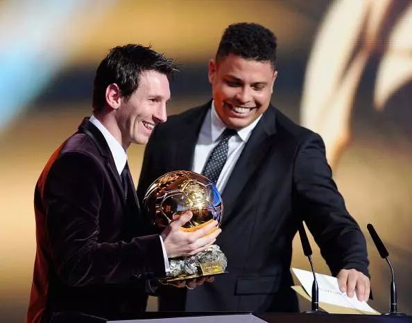 梅西和c罗霸气时刻,时隔12年c罗梅西对决