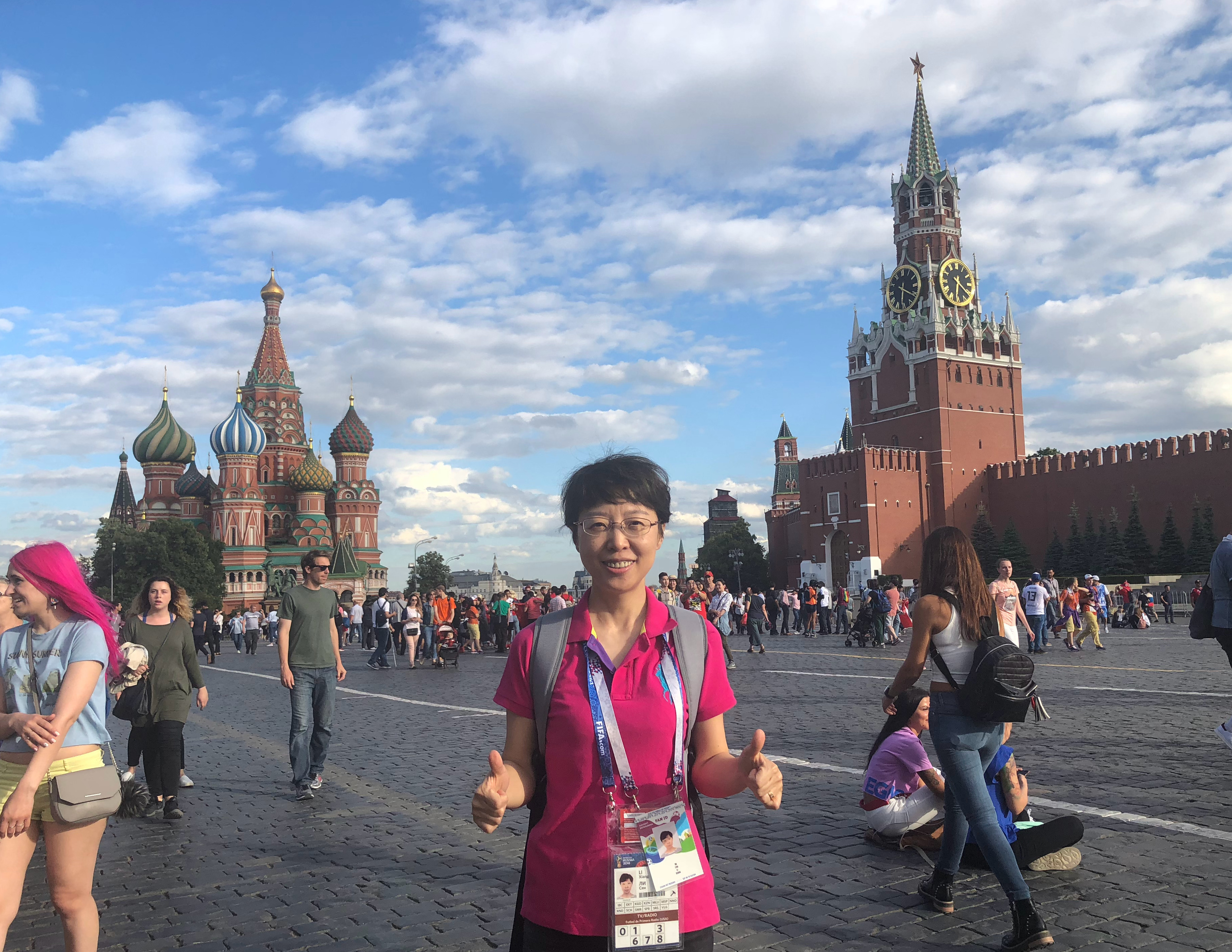 她曾是洋教练米卢最信任女记者，跳槽薪酬300万，如今年近五十岁