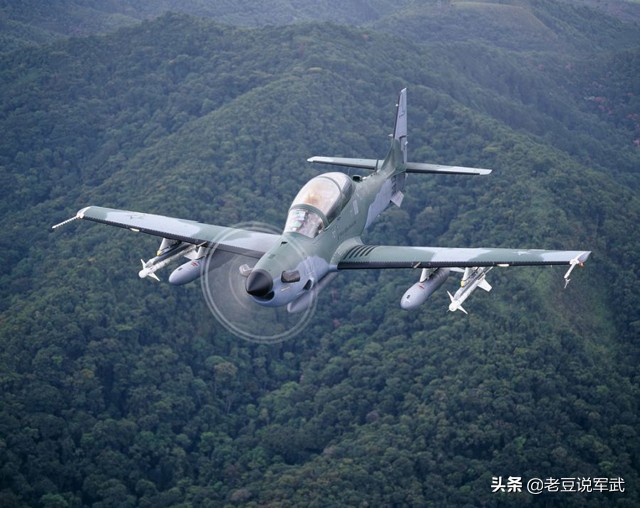 引进巴西螺旋桨攻击机雷达,a-29超级巨嘴鸟攻击机最高时速