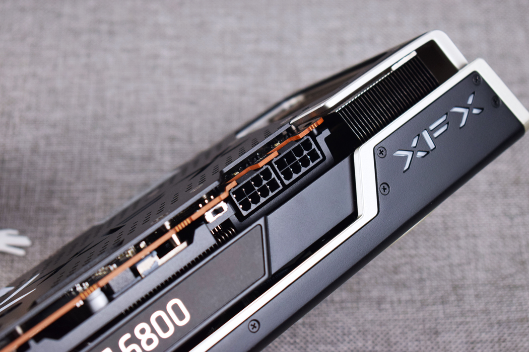 讯景rx6800海外版v1图片,rx6800讯景海外版