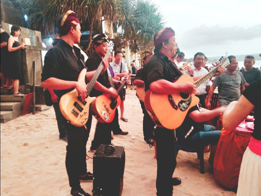 鍗板害宸村帢宀涜窡鍥㈡父,鍑拻宸村帢宀涜窡鍥㈡父