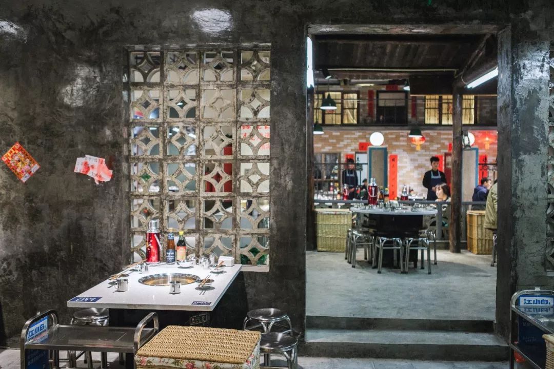 太原老字号火锅店,成都网红店排队4000多桌