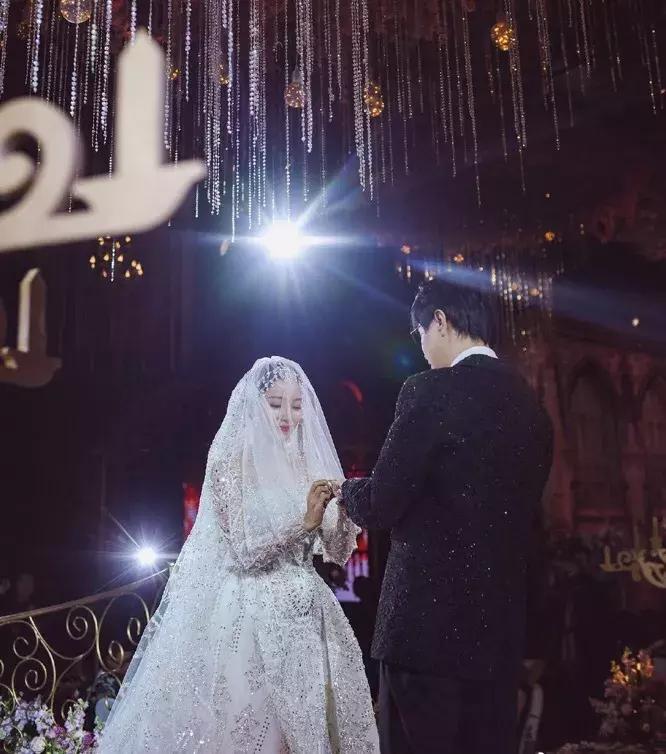 婚纱品牌排行榜国外,新娘挑选婚纱必知的十大品牌