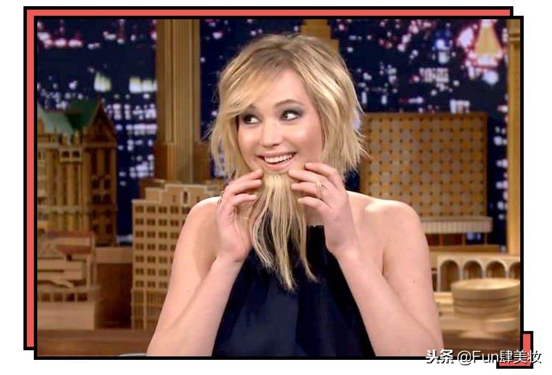 软塌油头适合弄什么发型,细软塌油头娃娃脸发型