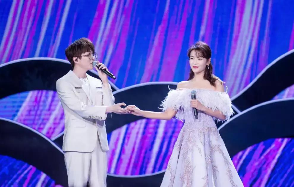 央视国庆晚会收视率明天更好,2023年央视中秋晚会收视率高吗