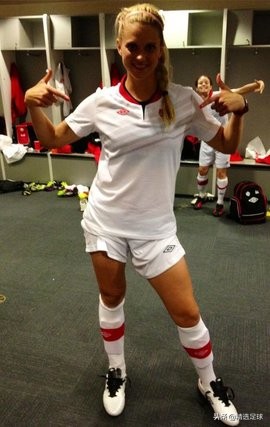 足坛十大女人最爱的球员,足坛历史十大女足球明星