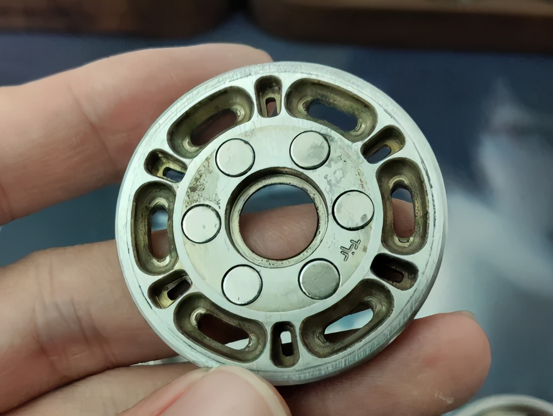 随时随地玩的指尖陀螺,好玩的黑科技指尖陀螺