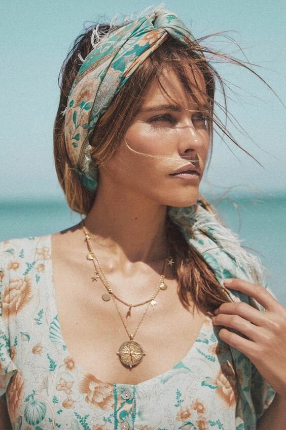 钩宽发带头巾100种图解,头巾的时尚戴法