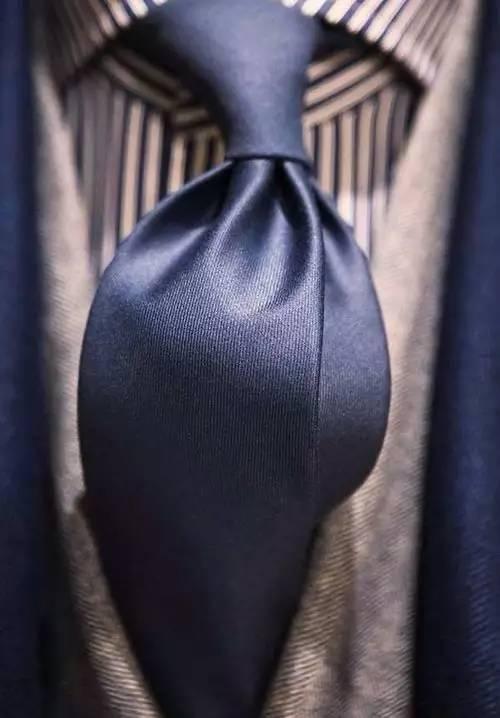 世界十大最贵西装品牌,最贵的西装多少钱一套