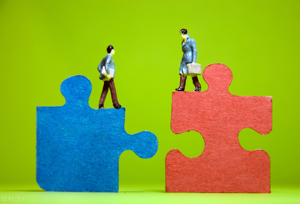 转型未成却负债95%,国美的钱都花哪了?黄光裕还能重回巅峰吗?