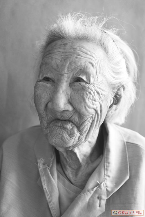 百岁寿星：唐山市乐亭县乐亭镇中高甸村刘玉华