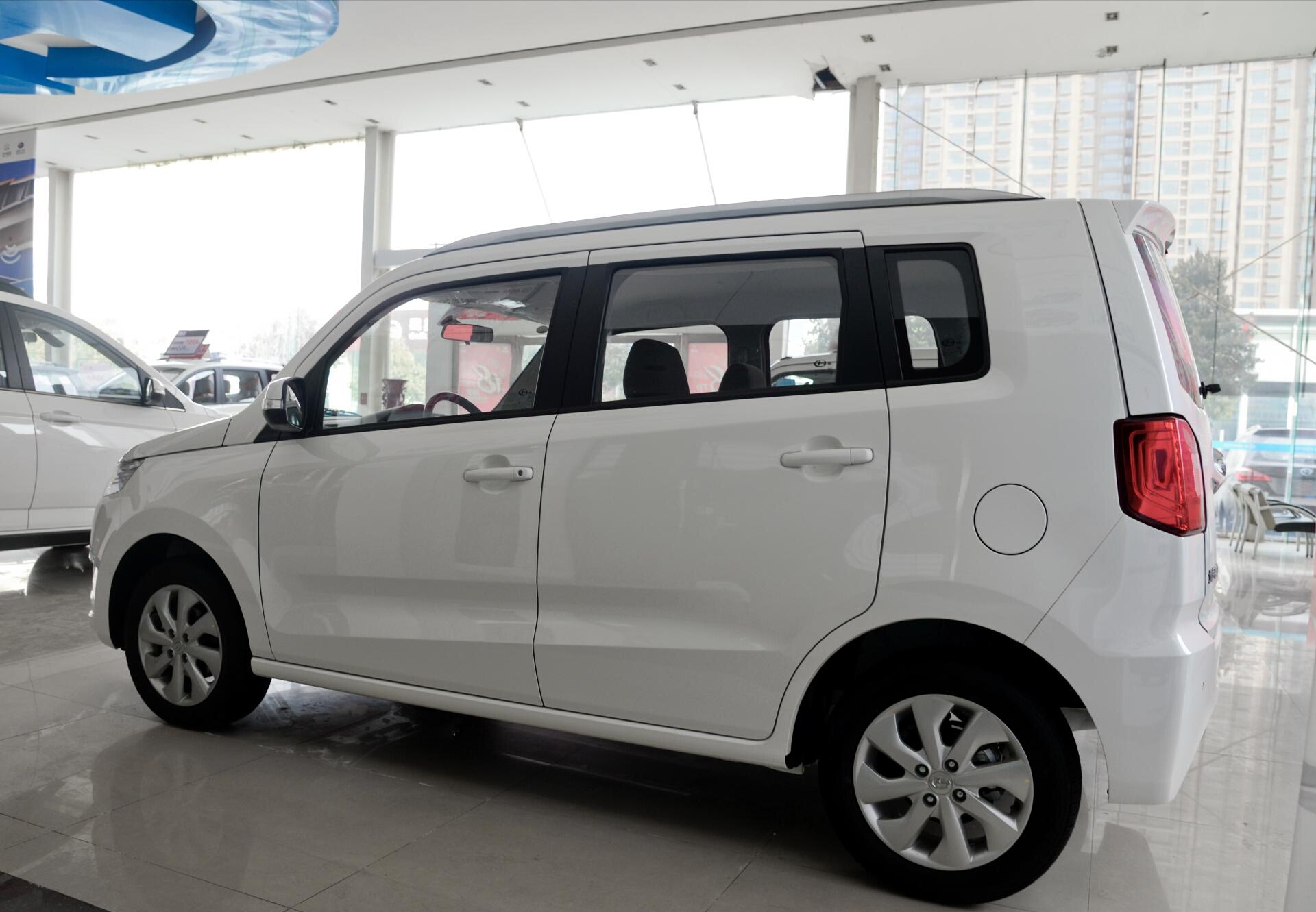 全新北斗星配置及价格,铃木北斗星和飞度哪个省油