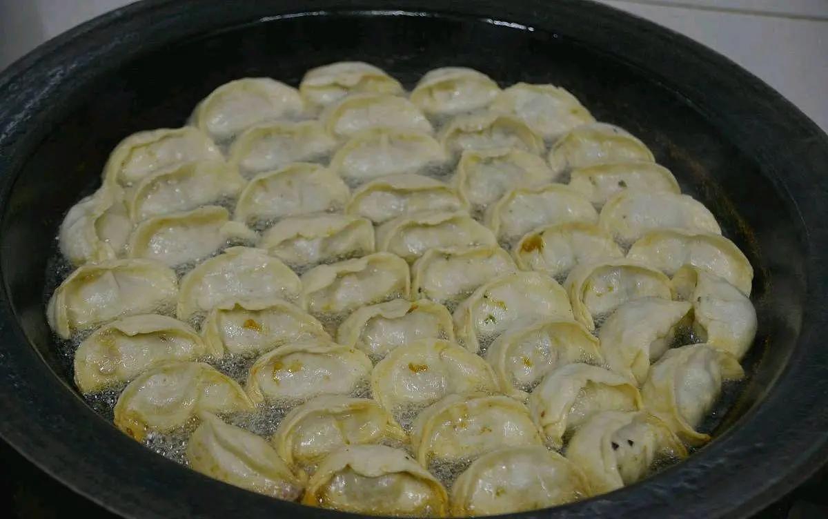 饺子皮要用什么淀粉,饺子皮怎么和面加什么淀粉