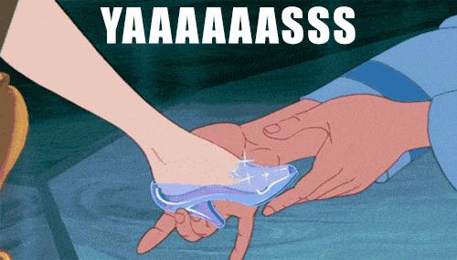 又到夏天穿拖鞋的时候，简单拖鞋也能穿出高级感