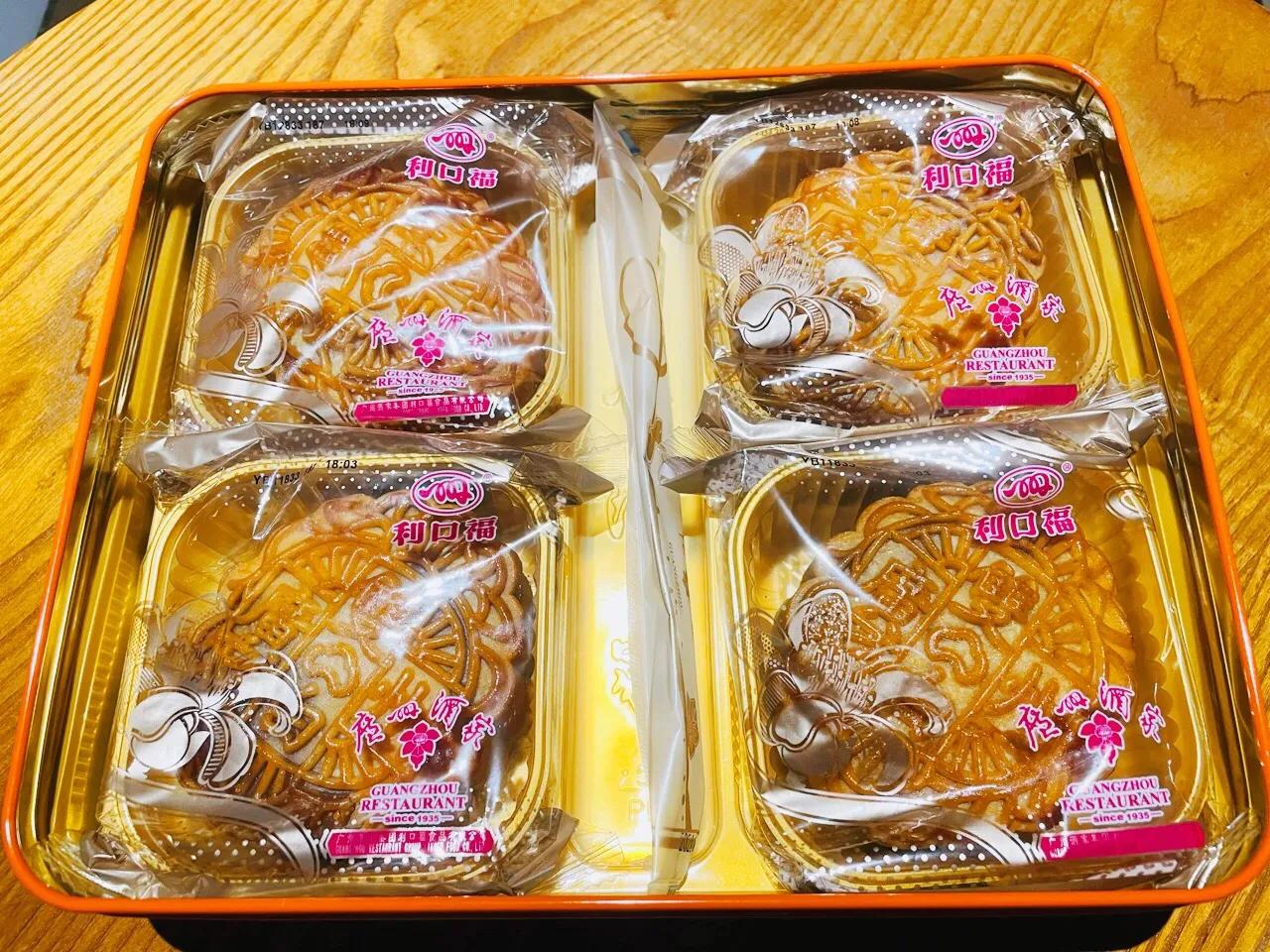 包装很好看的月饼,月饼包装的再好不如老式的好吃