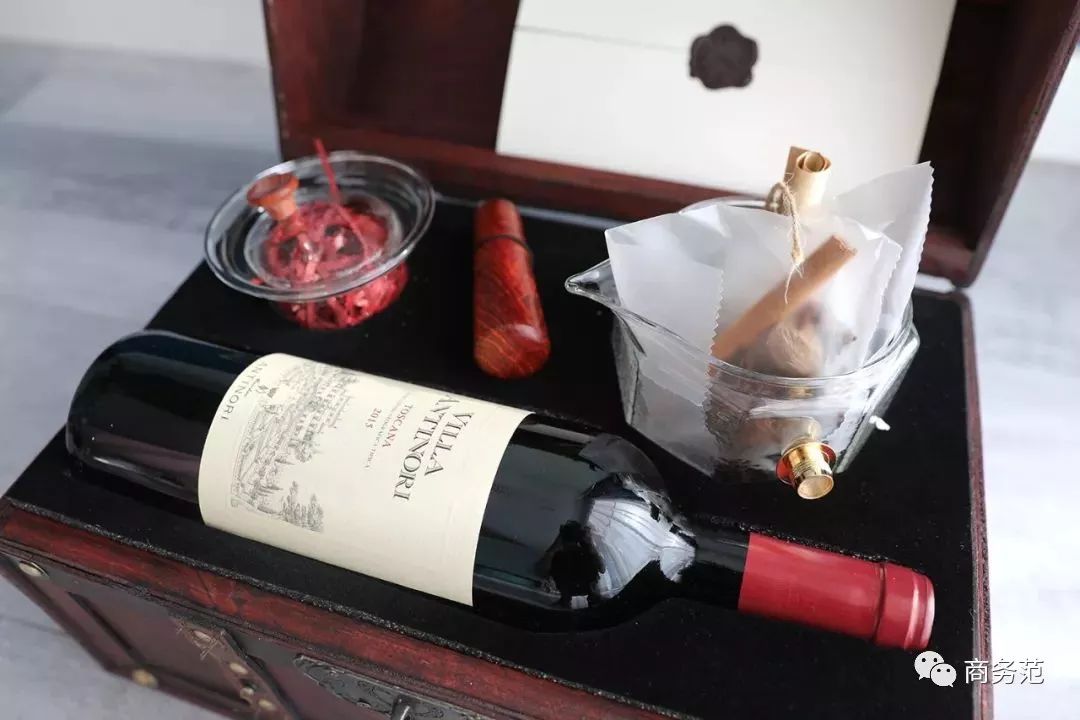 拆开之前收到的54个快递，每一份都让人感到美好