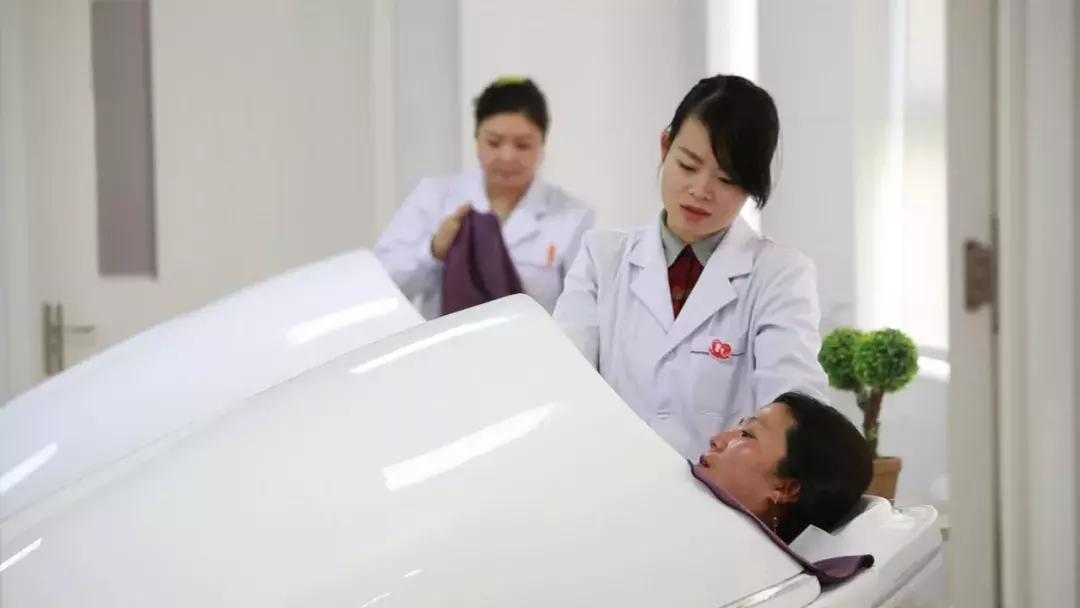 新春走基层除夕夜医院,新春走基层医院