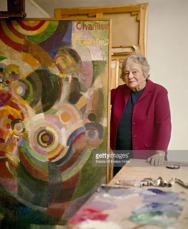 她亲眼看着自己的画作挂进卢浮宫,这位“时尚先锋”不输香奈儿