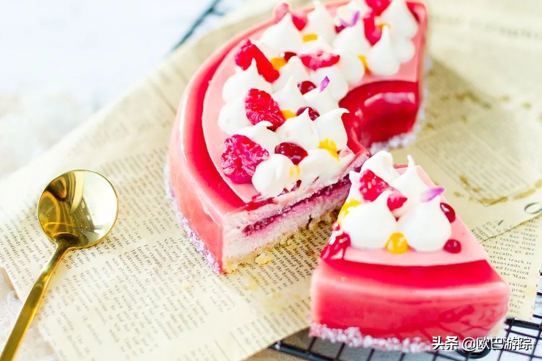 魔都四叶草洲际酒店，享缤纷自助大餐，国庆畅玩快闪啤酒节